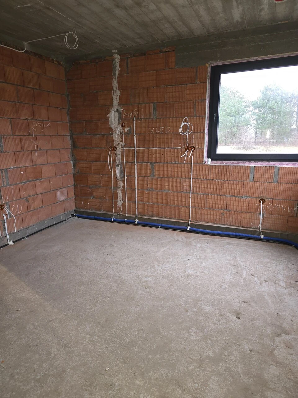 20241230_093448_Easy-Resize.com